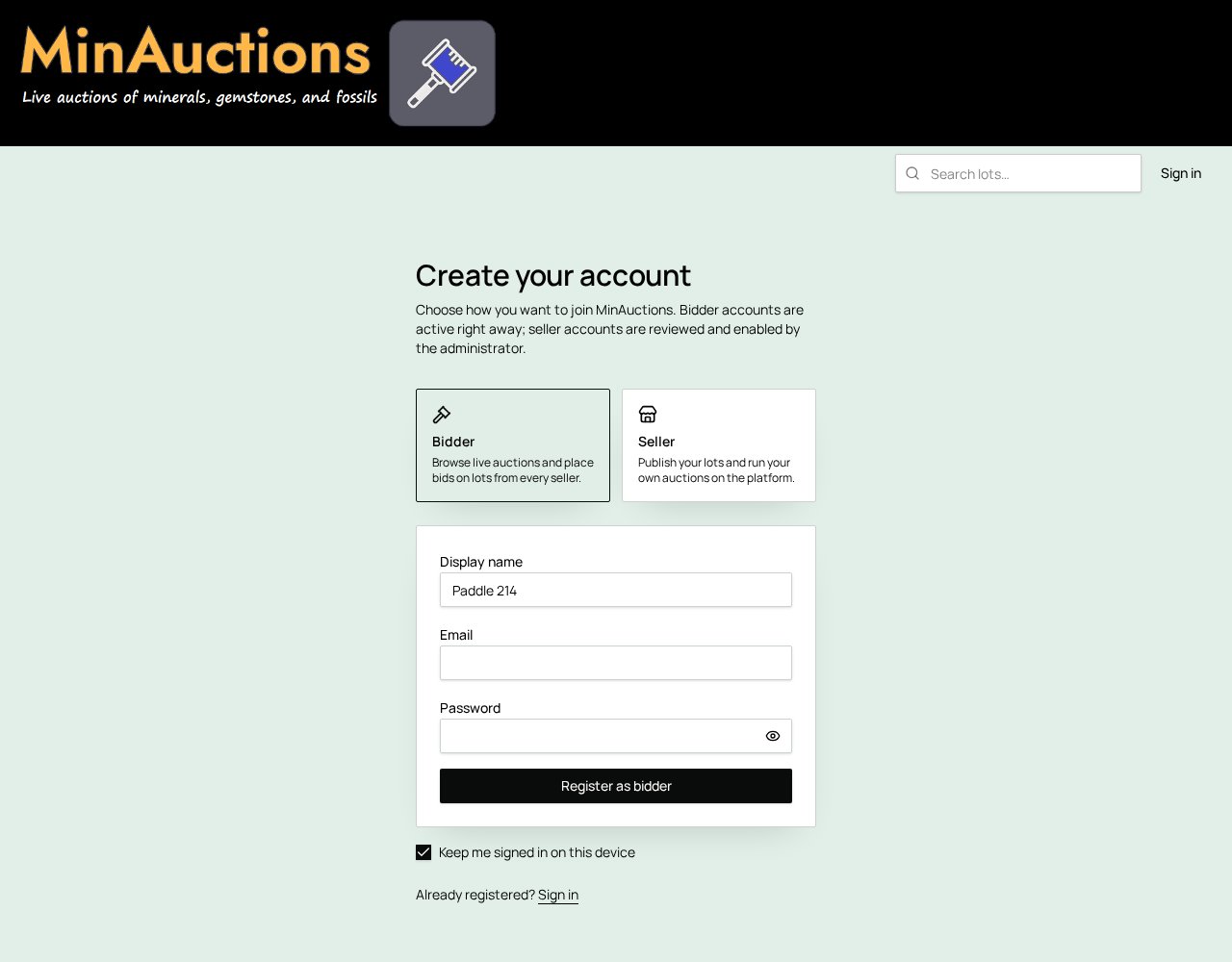 MinAuctions registration page with the Bidder and Seller options